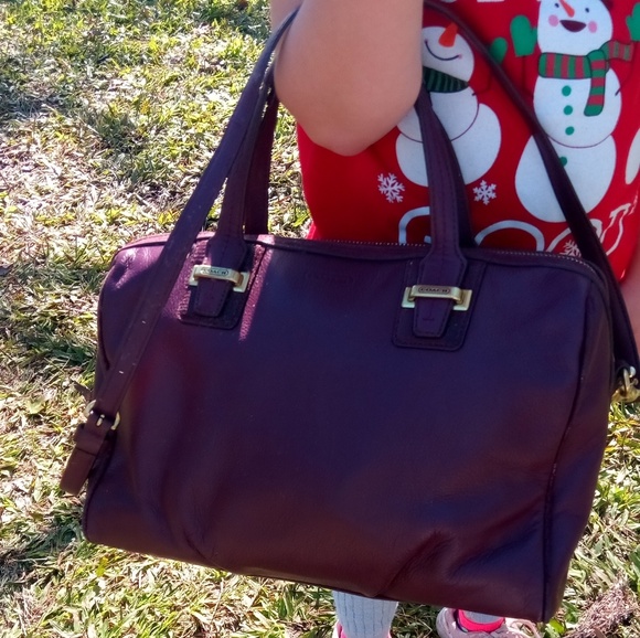 🚫 SOLD 🚫👜 Maroon Coach satchel👜 - Picture 8 of 8